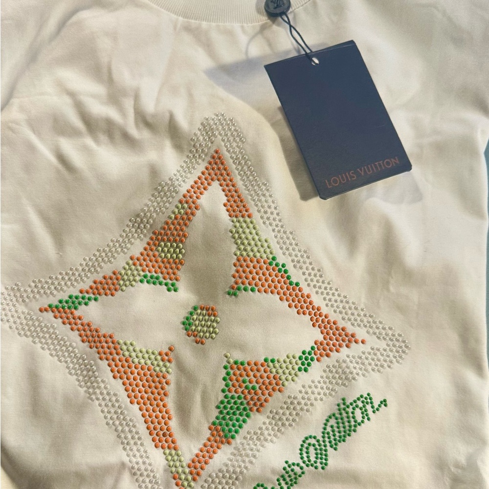 Louis Vuitton White Tee with Colorful Logo - Picture 2 of 6